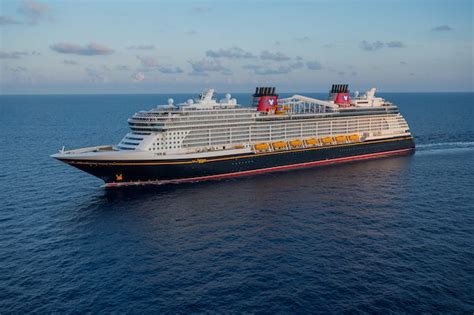 Can You Enjoy A Disney Cruise As An Adult Wdw Magazine