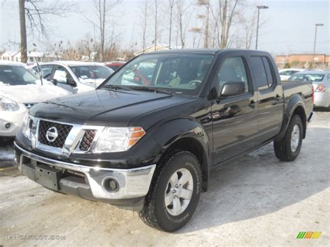 Super Black Nissan Frontier Sv Crew Cab X Photo