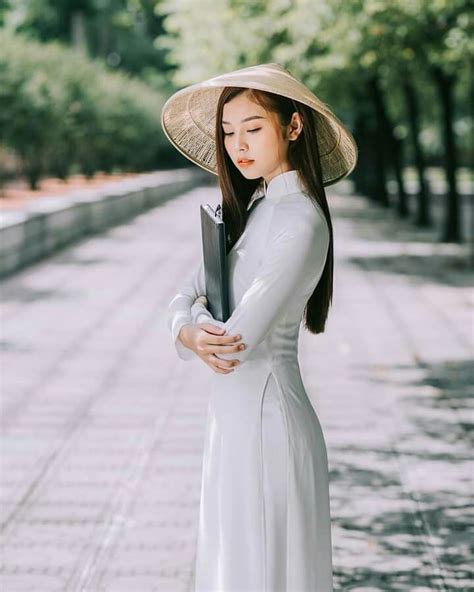 Vietnam Traditional Clothes Ao Dai Vietnamonline