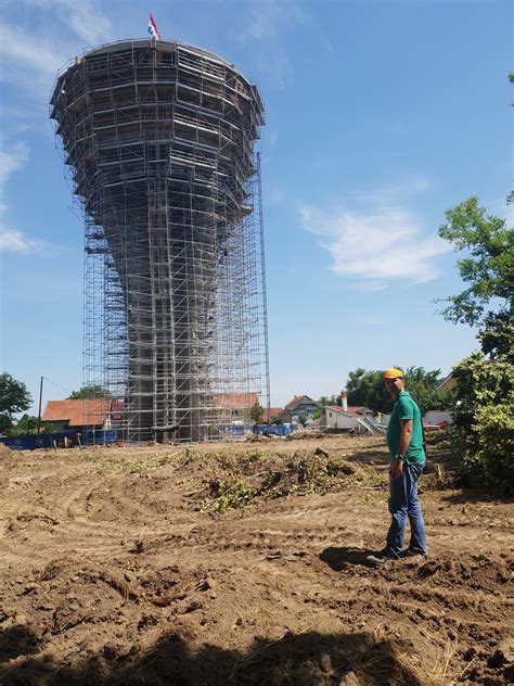 Galerija Vukovarski Vodotoranj Tri Je Godine Obnavljalo Gra Evinaca