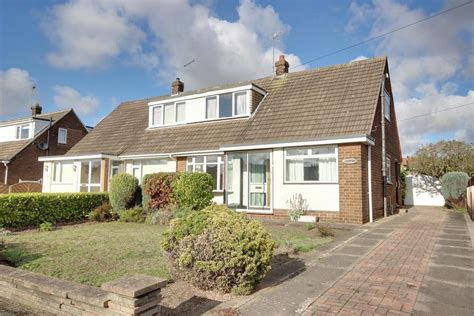 Beech Road Elloughton 3 Bed Semi Detached Bungalow £205 000