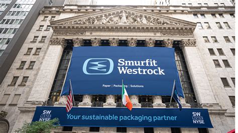 Smurfit Westrock Makes Debut On Stock Exchanges After Mega Deal