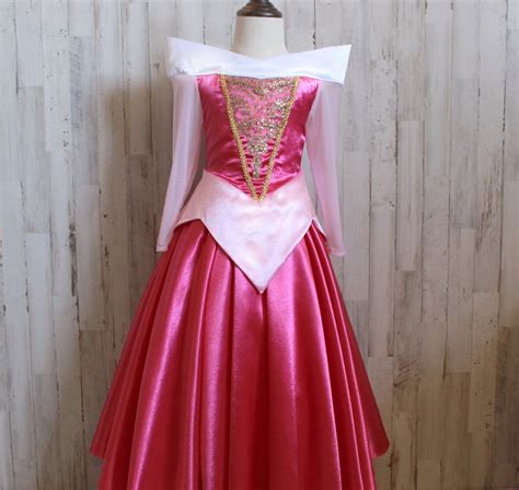 Disney Sleeping Beauty Princess Aurora Pink Dress Cosplay Costume