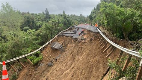 Multiple Landslides From Extreme Rainfall In Auckland New Zealand