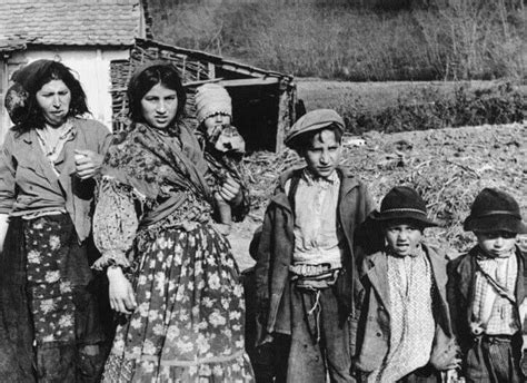 Tracing The Legacies Of The Roma Genocide Families As Transmitters Of