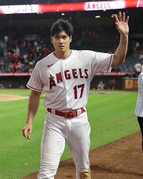 LIVE MLB TEX LAA G1世界の大谷2刀流拚世紀雙十 看板 Baseball 批踢踢實業坊