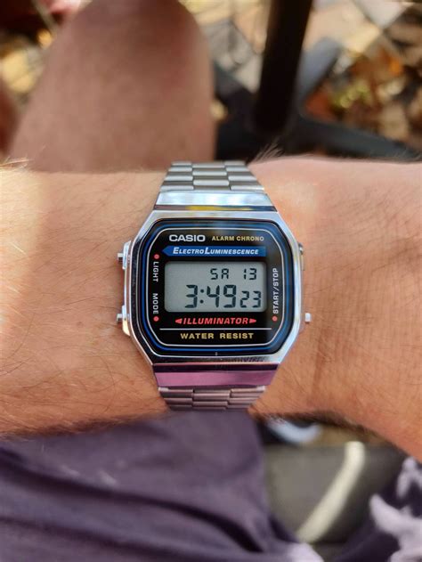 Casio A168 Got This Watch Yesterday As A Present Uhren Herren Retro Uhren Casio Digital