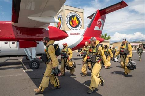 Smokejumpers - The Firemen Parachuting into Wildfires - Aero Corner