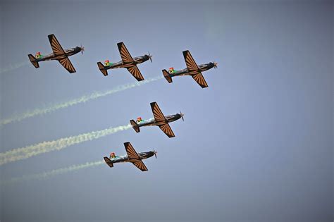 Download free photo of Jet aircraft formation,aircraft,jet,formation ...