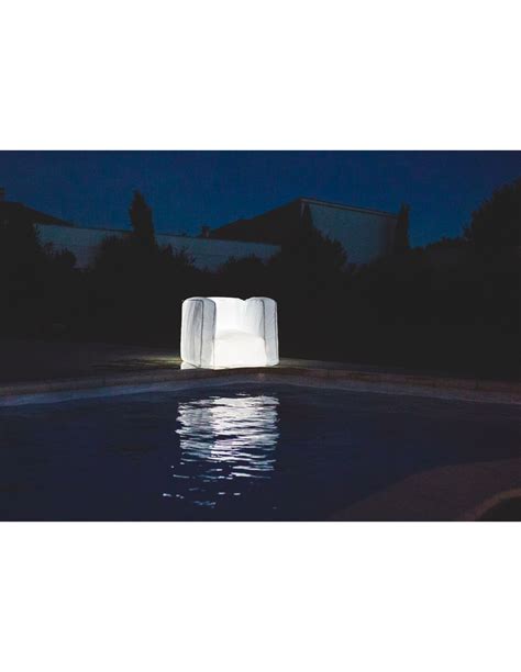 Fauteuil Lumineux Gonflable Et Flottant Pour Piscines Et Terrasses Chez