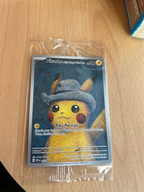 The Pok Mon Company Pok Mon Carte Collectionner Pikachu With Grey