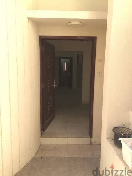 Spacious Bhk Villa In Mumtaz Area Ruwi Maid Room Balcony Security