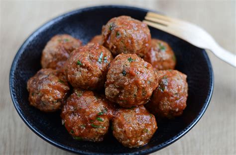 Spanische Hackfleischbällchen in Tomatensoße