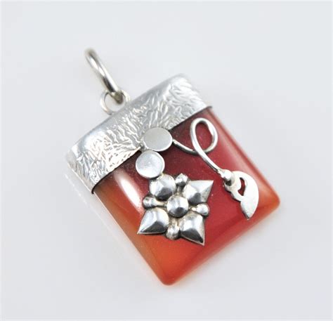 Artisan Sterling Silver Floral Carnelian Pendant – silvervintagejewelry