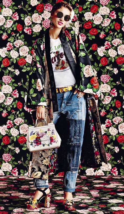 Pin By Jody D On Blending In Dolce And Gabbana Fashion Capsule Outfits