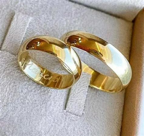 Alianças para casamento abauladas em ouro 18k 6 gramas Alpha