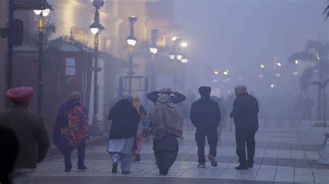 Weather Updates Dense Fog To Engulf Delhi Rainfall In Up Punjab And Haryana Check Imd S