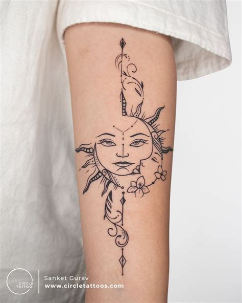 Sun And Moon Tattoo Small Hand Tattoos Hand Tattoos For Women Creative Tattoos