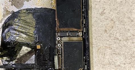 Iphone Xr Battery Exploded Album On Imgur