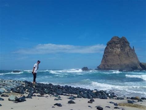 Pantai Papuma Jember Harga Tiket Masuk Lokasi Spot Foto