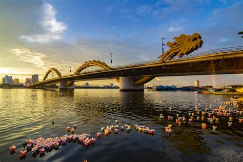 Dragon Bridge in Da Nang: 2024 Visitors' Guide