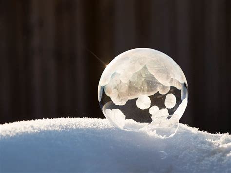 How to Photograph Frozen Bubbles