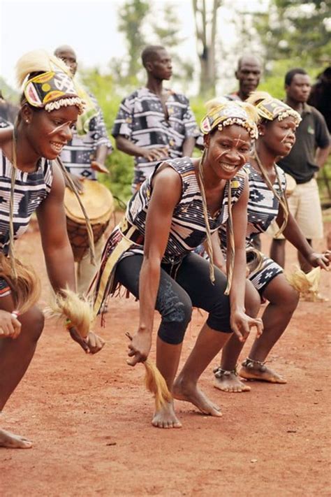 Découverte des danses traditionnelles de la Côte d Ivoire Danse