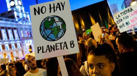 Sentada Frente Al Congreso Por La Justicia Climática