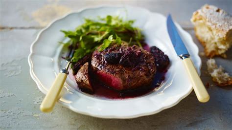 Fillet steak with morel mushroom and wine sauce recipe - BBC Food