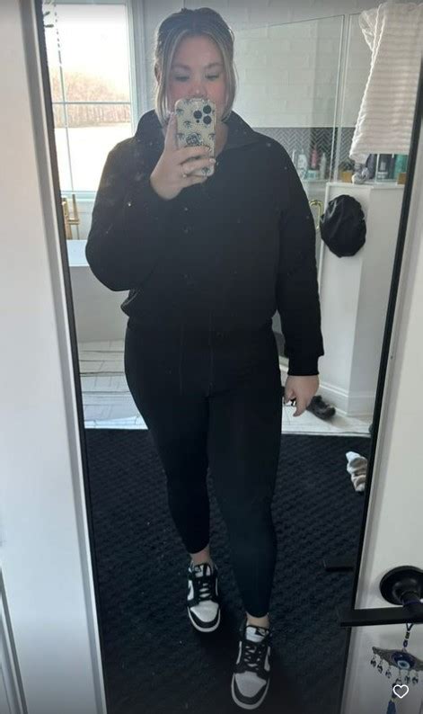 Teen Mom Kailyn Lowry Shows Off Curves In Tight Leggings For Rare Full Body Photo After Giving