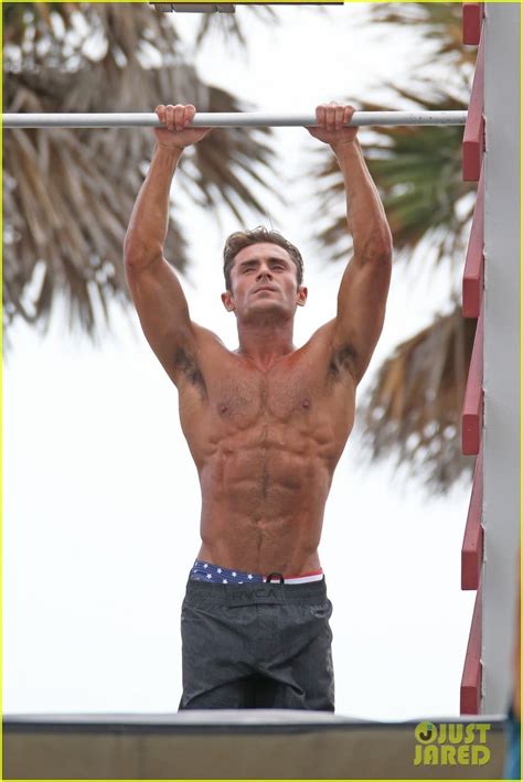 Zac Efron Uses His Ripped Muscles To Complete Baywatch Obstacle