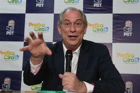 Ciro Gomes se compromete a propor um código de leis trabalhistas