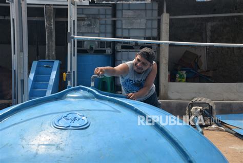 Pemanfaatan Limbah Kotoran Sapi Menjadi Energi Biogas Cahaya Kreatif