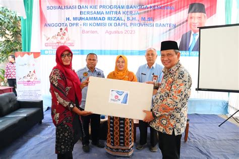 Muhammad Rizal Dpr Ri Bareng Bkkbn Banten Paparkan Pentingnya Cegah