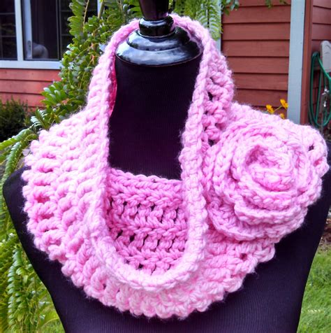 Cowl Crochet Pattern Free Web Get Your Hook Into Creating A Cozy