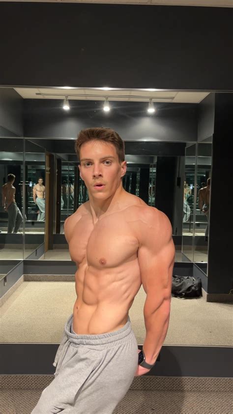 4 Weeks Out Ocb Classic Physique Debut Rbodybuilding