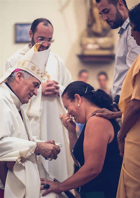 Mons Zornoza Preside Las Confirmaciones De Treinta Y Dos Personas En