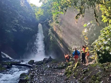 Air Terjun Telunjuk Raung Keindahan Tersembunyi Di Kaki Gunung Raung