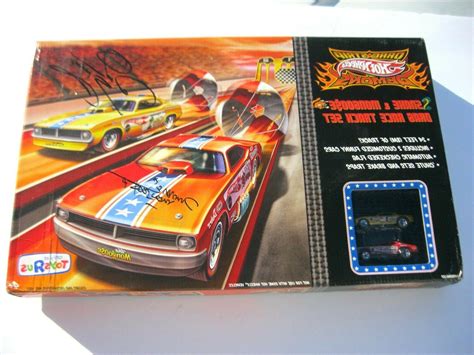 Hot Wheels SNAKE MONGOOSE Drag Race Track