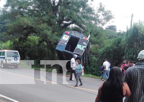 Dramático accidente en Jinotega Bus cae a un abismo tras fallas