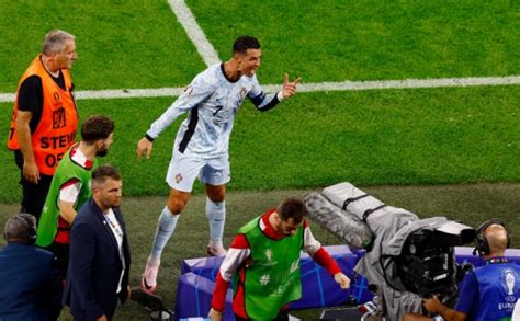 Portugal Kalah Dari Georgia Cristiano Ronaldo Bereaksi 0 Foto