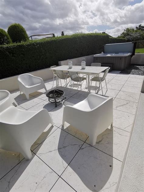 Italian Calacatta Marble Effect Outdoor Porcelain Paving Slabs