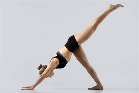 7 Detoxifying Yoga Poses