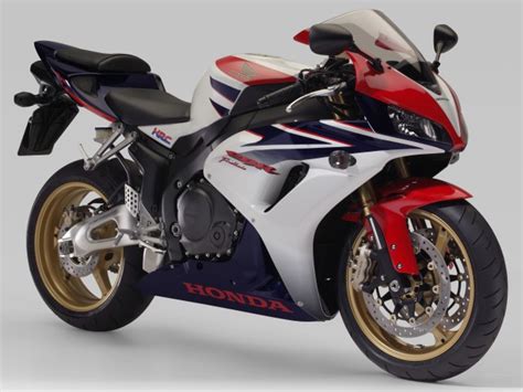 Honda Fireblade Offizielle Verkaufsbilder Der Honda Fireblade