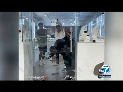 Attempted Smash And Grab Robbery At El Monte Jewelry Store Crimedoor