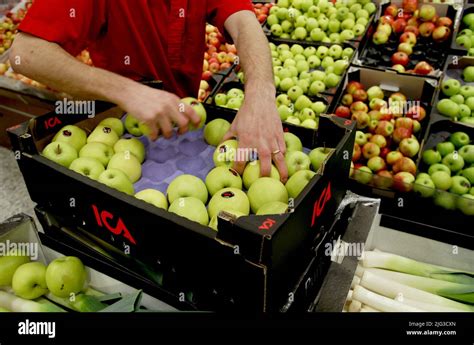 Apples For Sale Ica Maxi Grocery Store Stock Photo Alamy