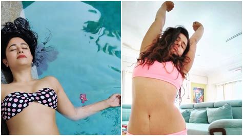Actress Poonam Bajwa Bikini and Mini Dress Images shakes internet బకనల పనమ బజవ