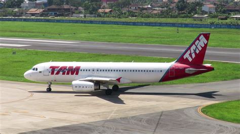 Pouso E Decolagem Em Joinville Airbus A320 Latam Pt Mzi 12102019 Youtube