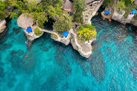 Tiktoker Roti Brown Made Us Fall In Love With Negril S Breathtaking Rockhouse Hotel Travel Noire