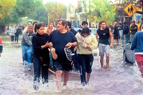 Veinte años de la inundación de Santa Fe 158 víctimas fatales desidia